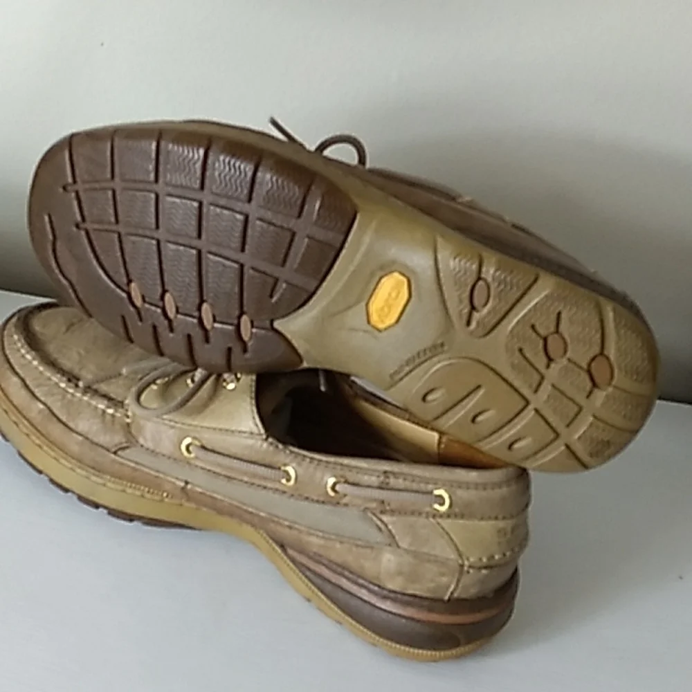 Mens Sperry lace up boat deck shoes 10M